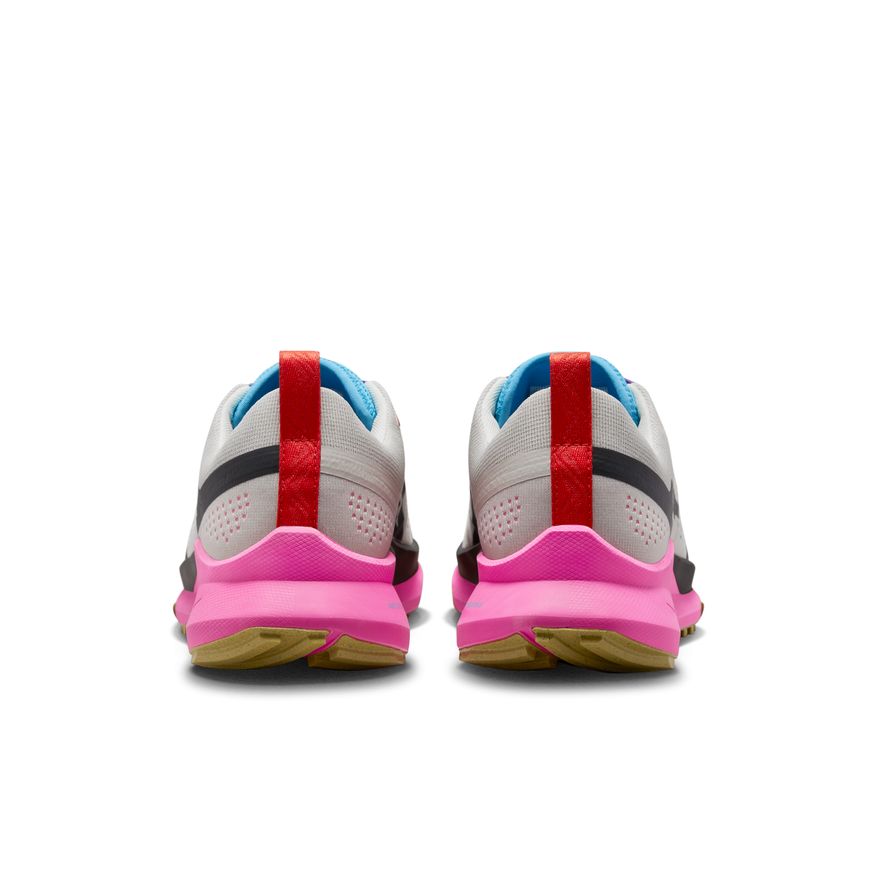 Nike Women's Pegasus Trail 4 - FD0876-100