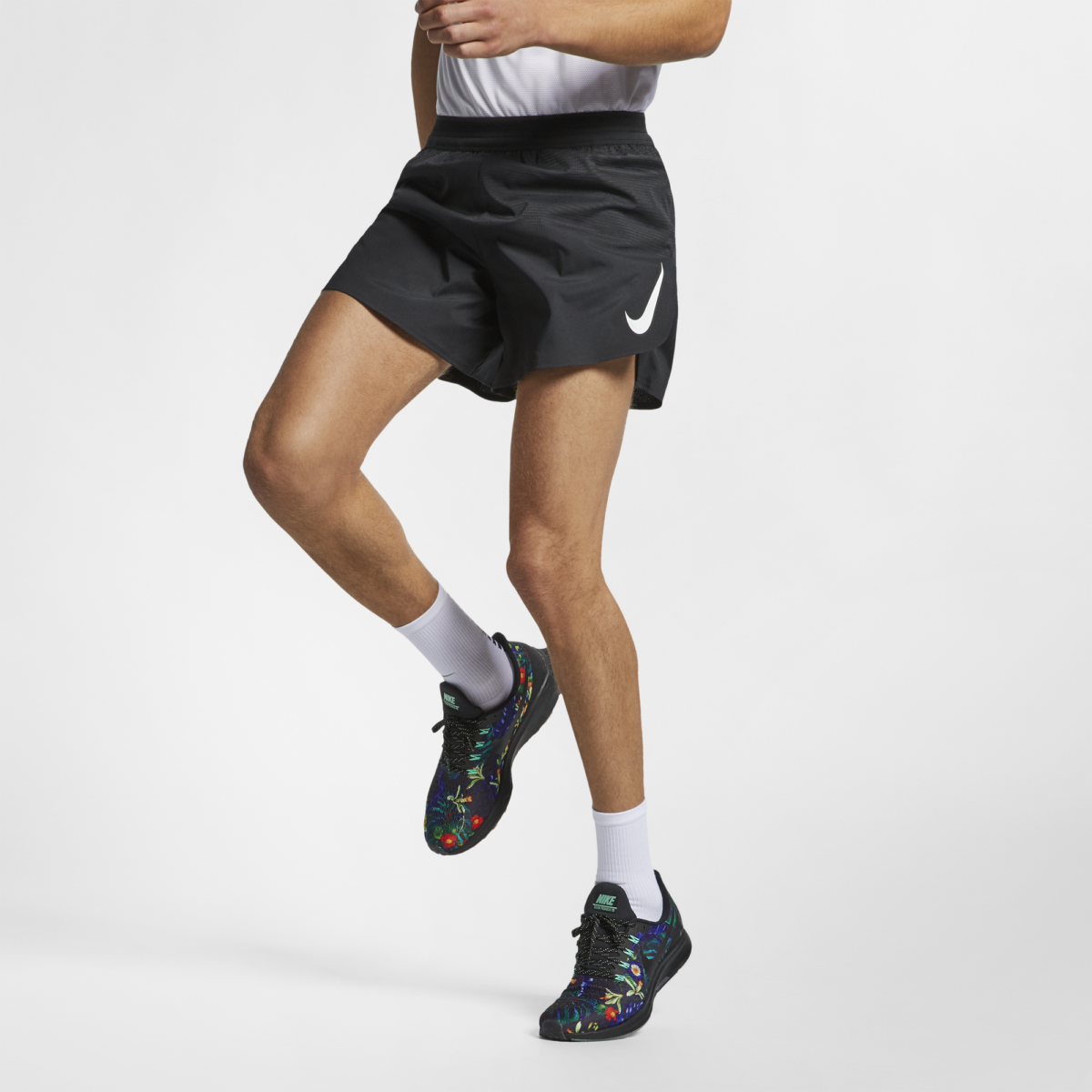  Men's Nike Aeroswift 5" Short AQ5302-010
