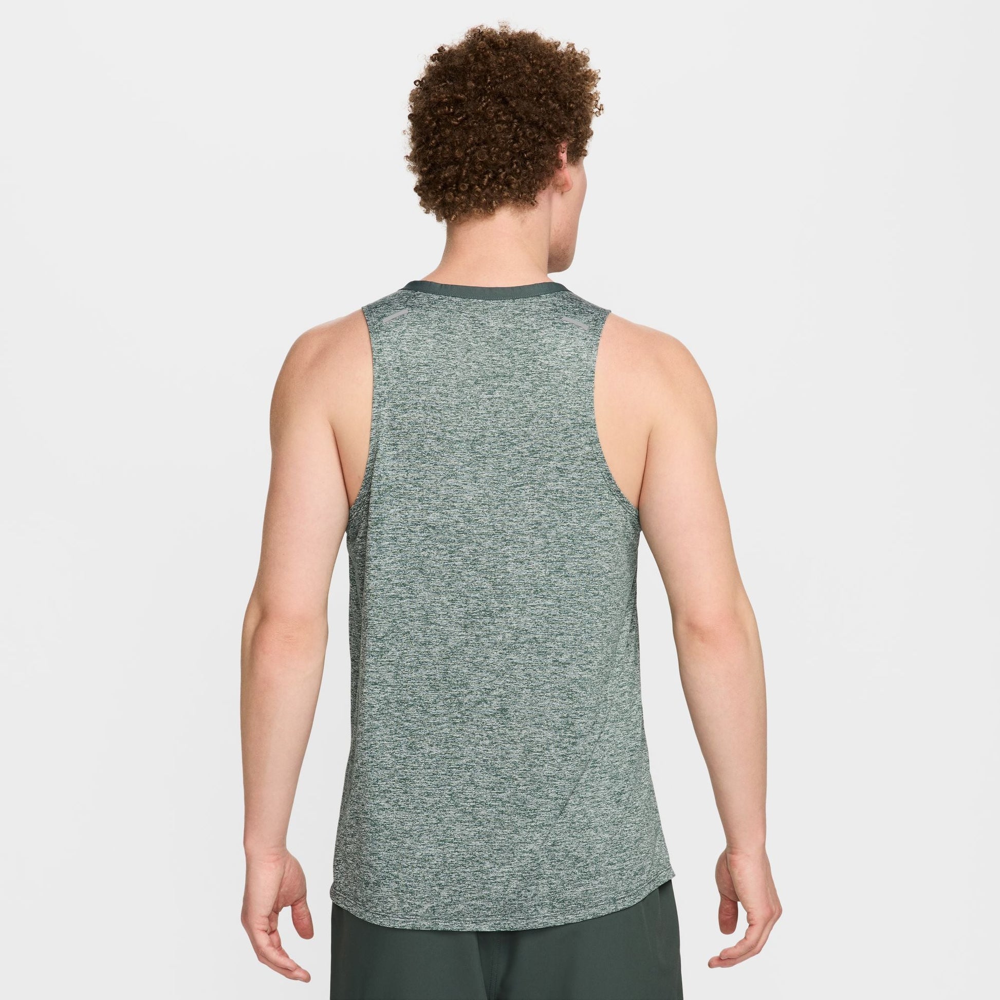  Men's Nike Rise 365 Singlet - CZ9179-361