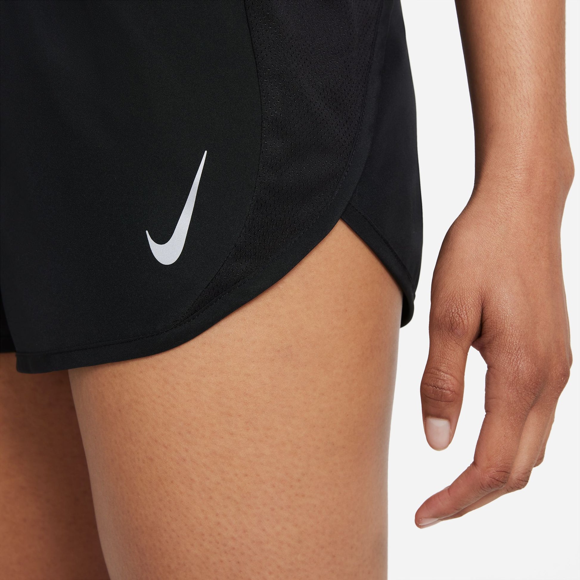  Women's Nike Fast Tempo Shorts - DD5935-010