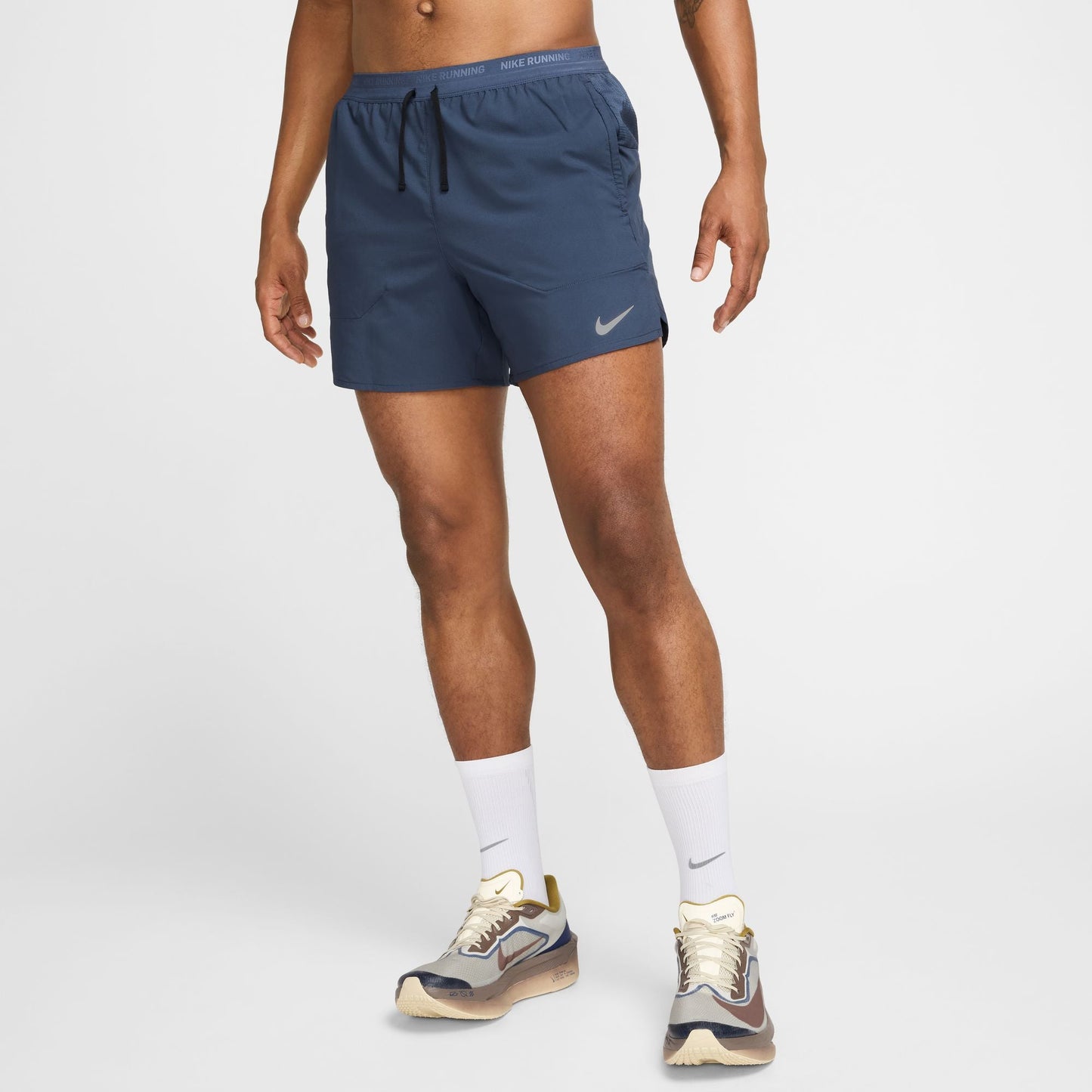  Men's Nike 5" Stride Short - DM4755-437