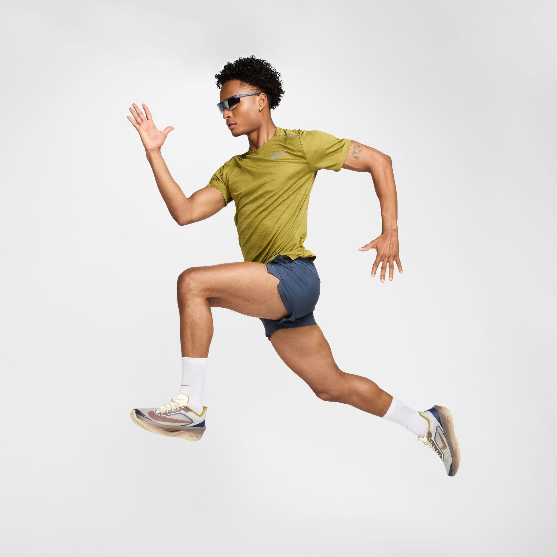  Men's Nike 5" Stride Short - DM4755-437
