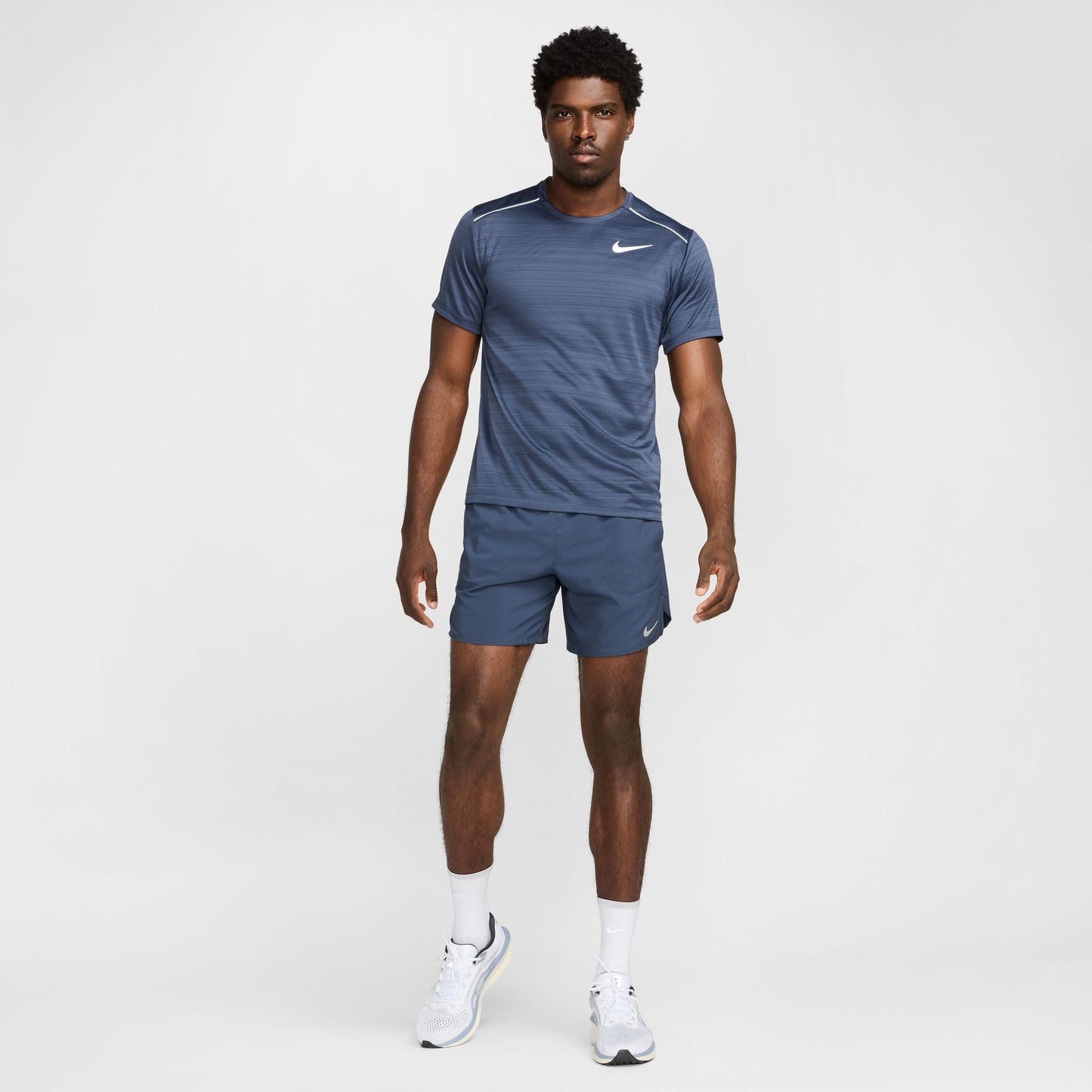  Men's Nike Stride 2-in-1 7" Short - DM4759-437