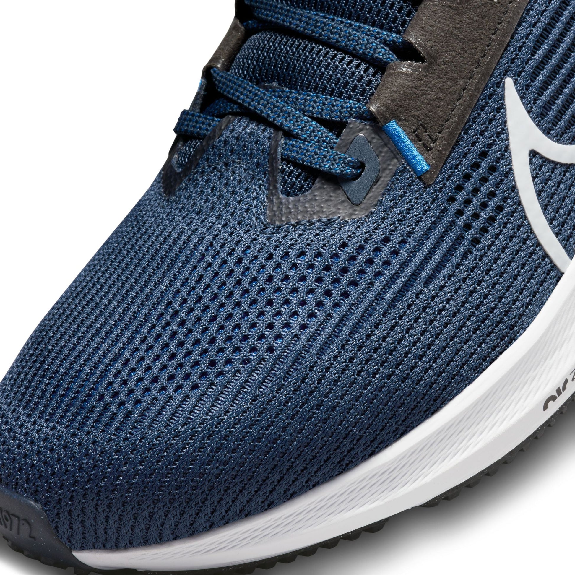  Men's Nike Pegasus 40 - DV3853-400