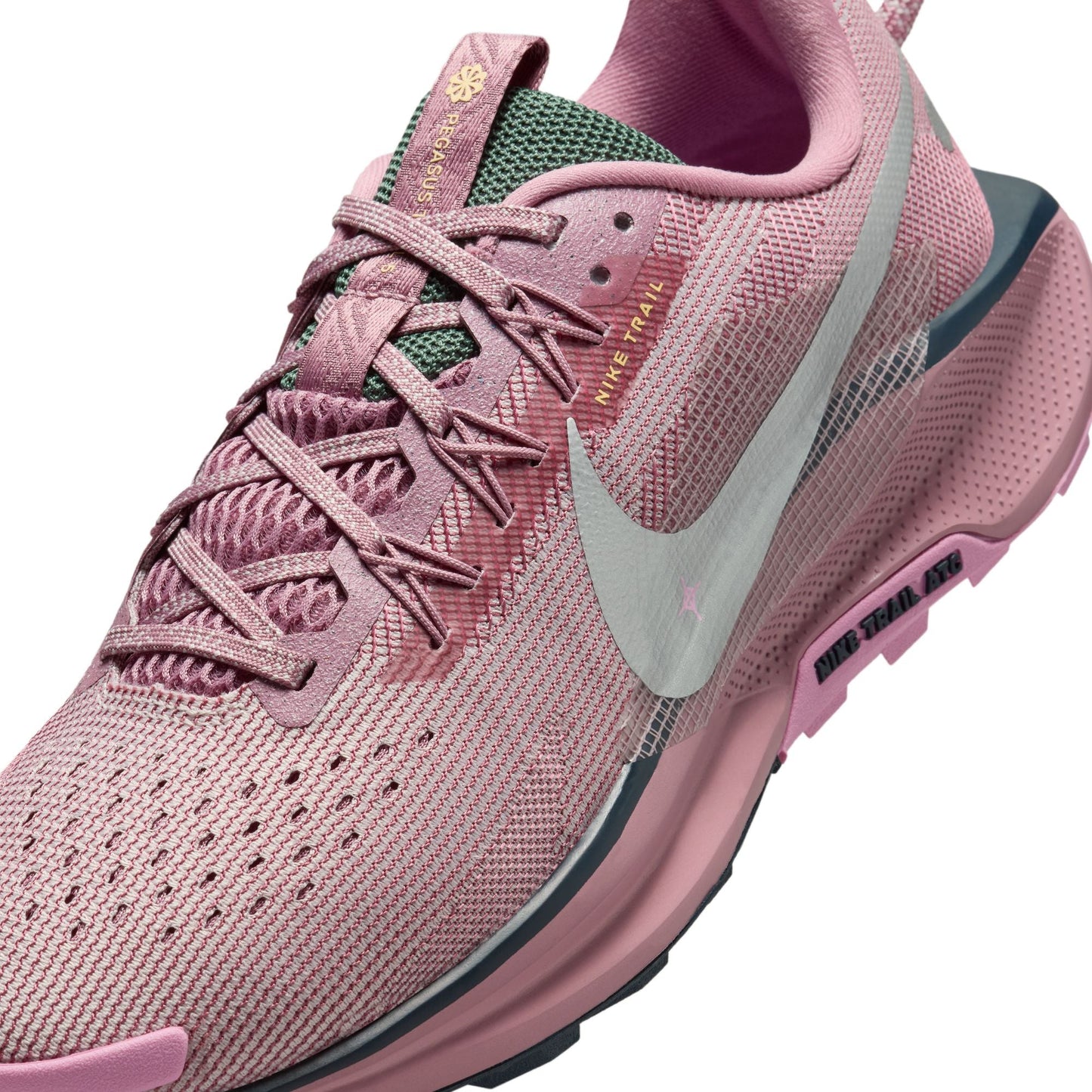  Women's Nike Pegasus Trail 5 - DV3865-500