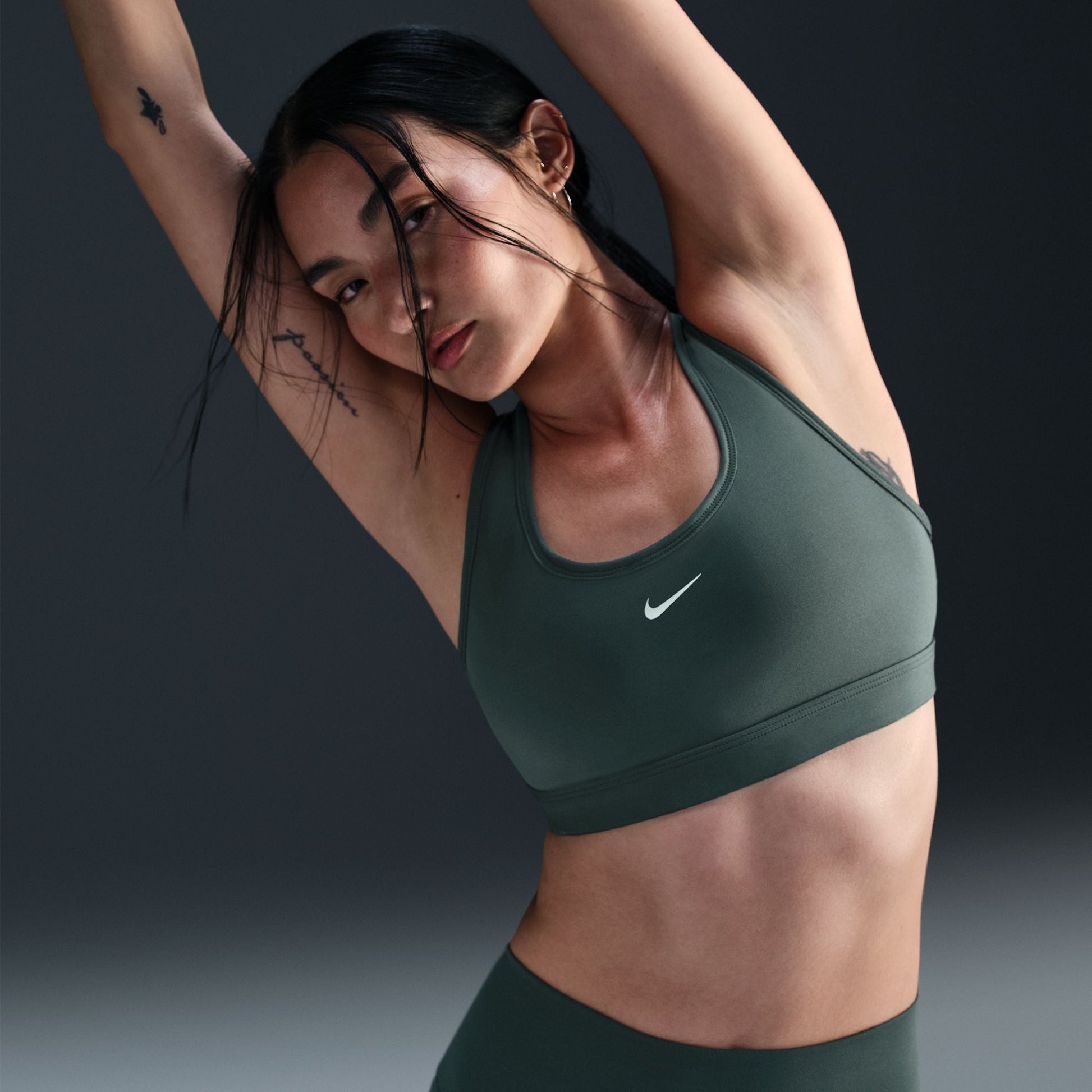  Women's Nike Swoosh Light Support Bra - DX6817-338