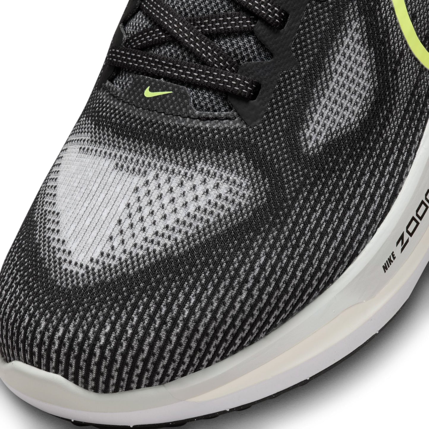  Men's Nike Vomero 17 - FB1309-001
