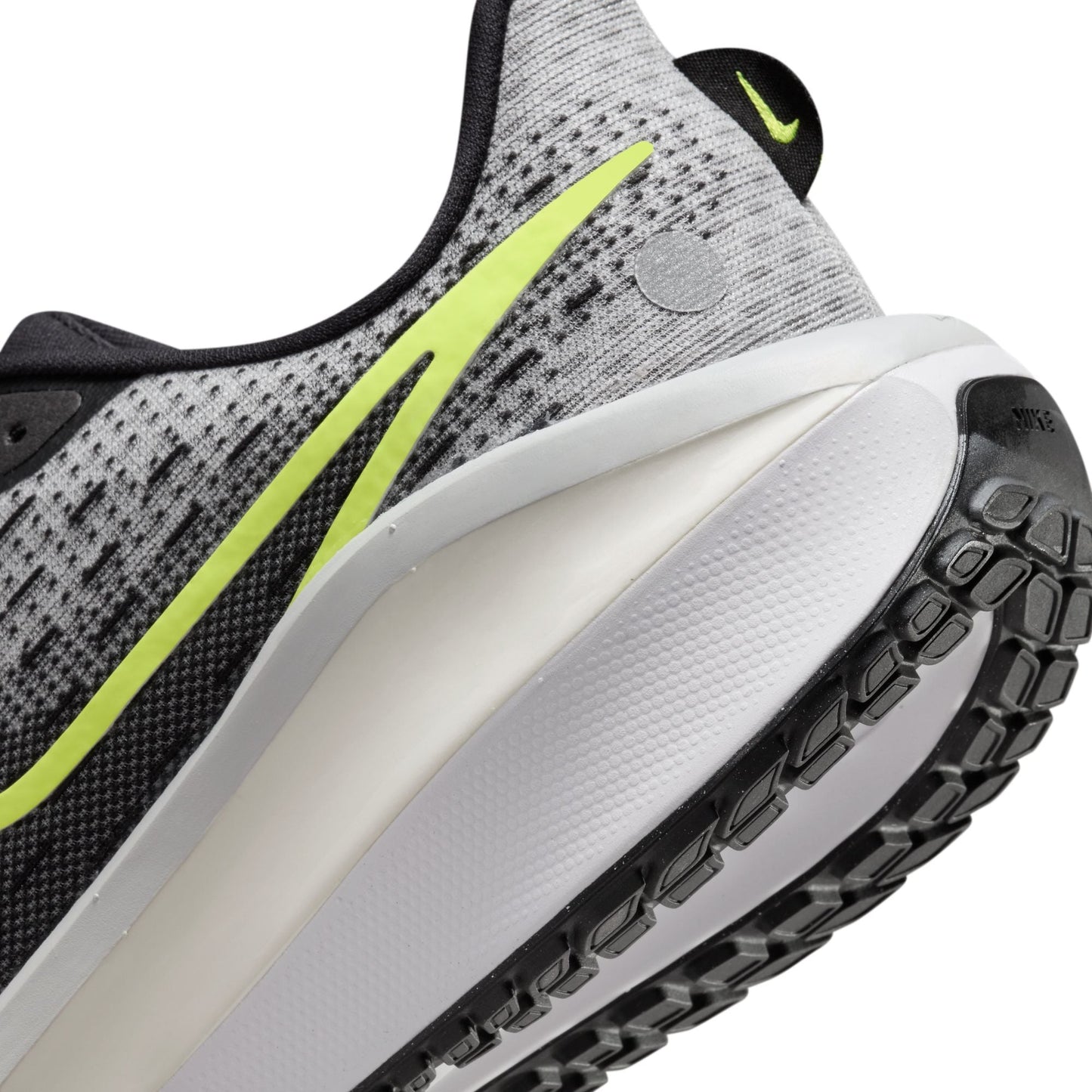  Men's Nike Vomero 17 - FB1309-001