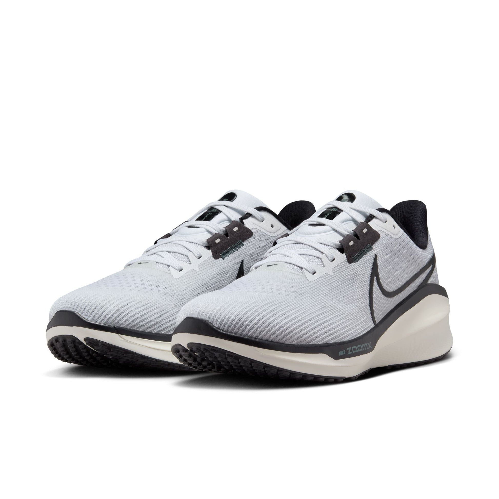  Men's Nike Vomero 17 - FB1309-104