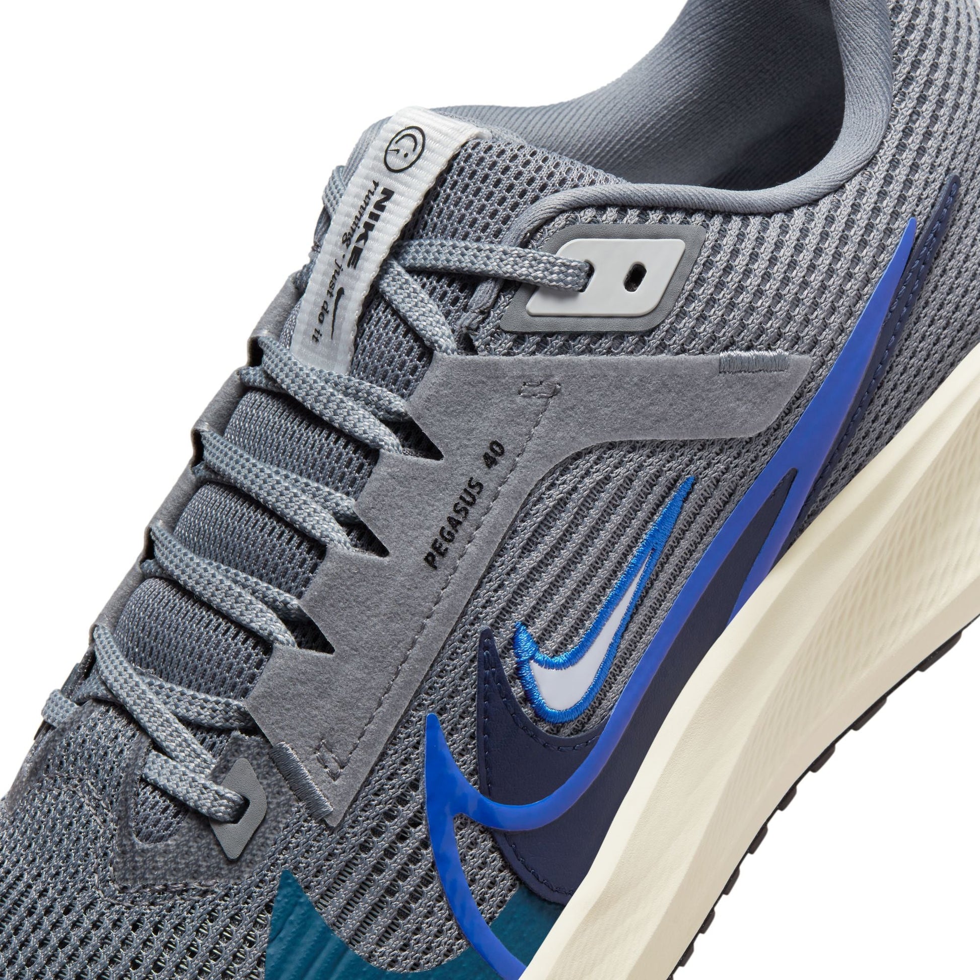 Men's Nike Pegasus 40 Premium - FB7179-002
