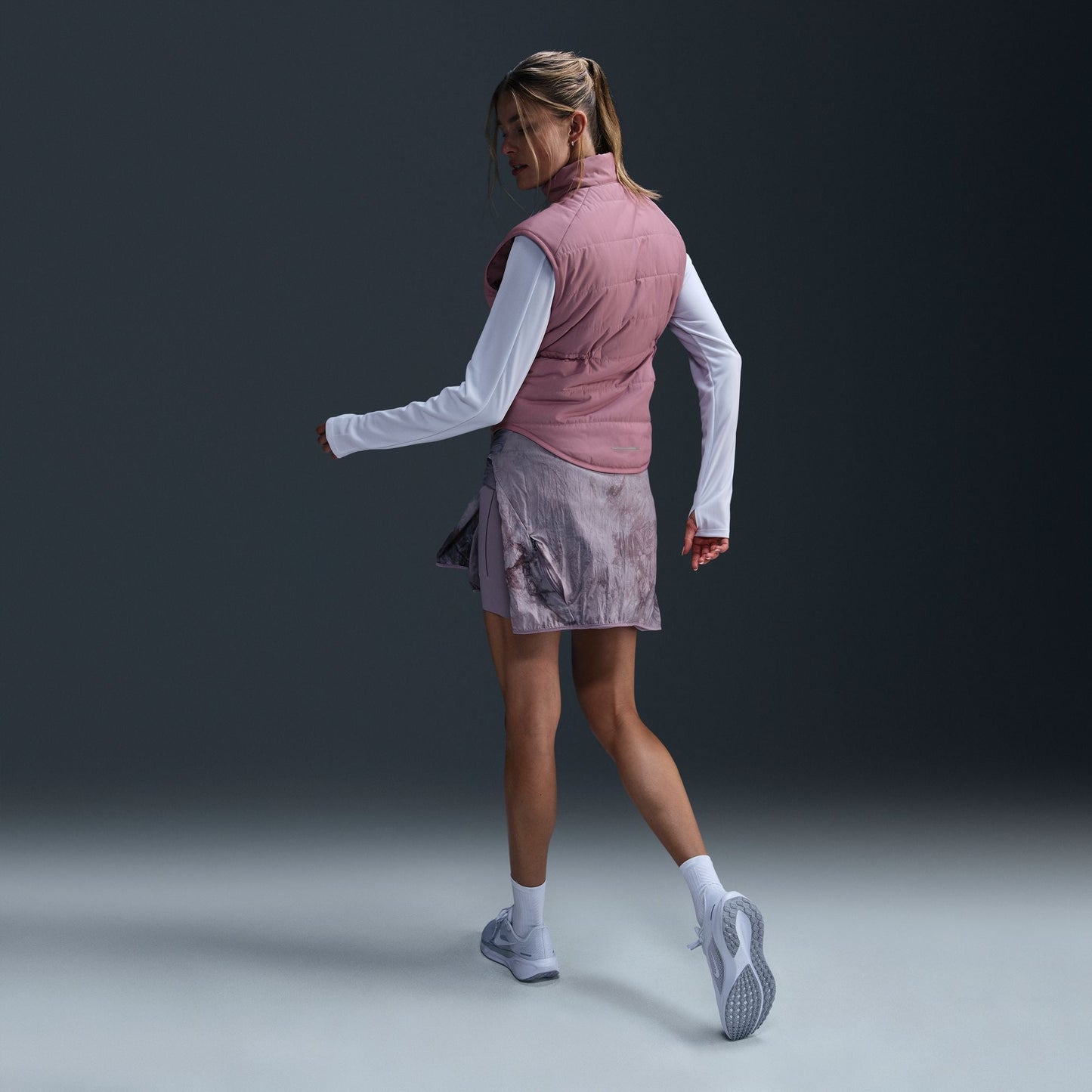  Women's Nike Therma-FIT Swift Vest - FB7537-523