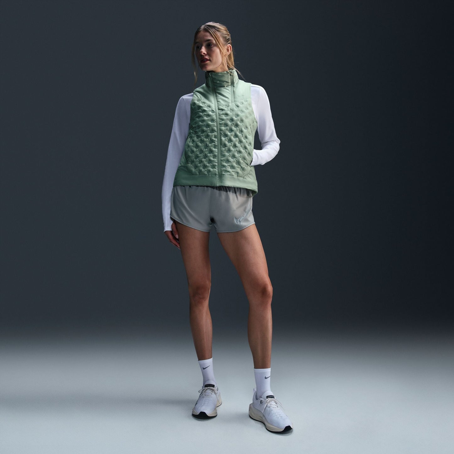  Women's Nike Therma-FIT ADV Repel AeroLoft Vest - FB7606-370