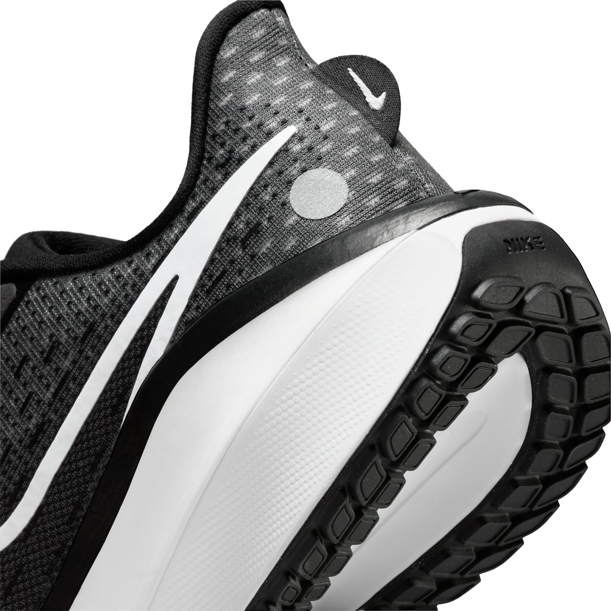  Women's Nike Vomero 17 - FB8502-001