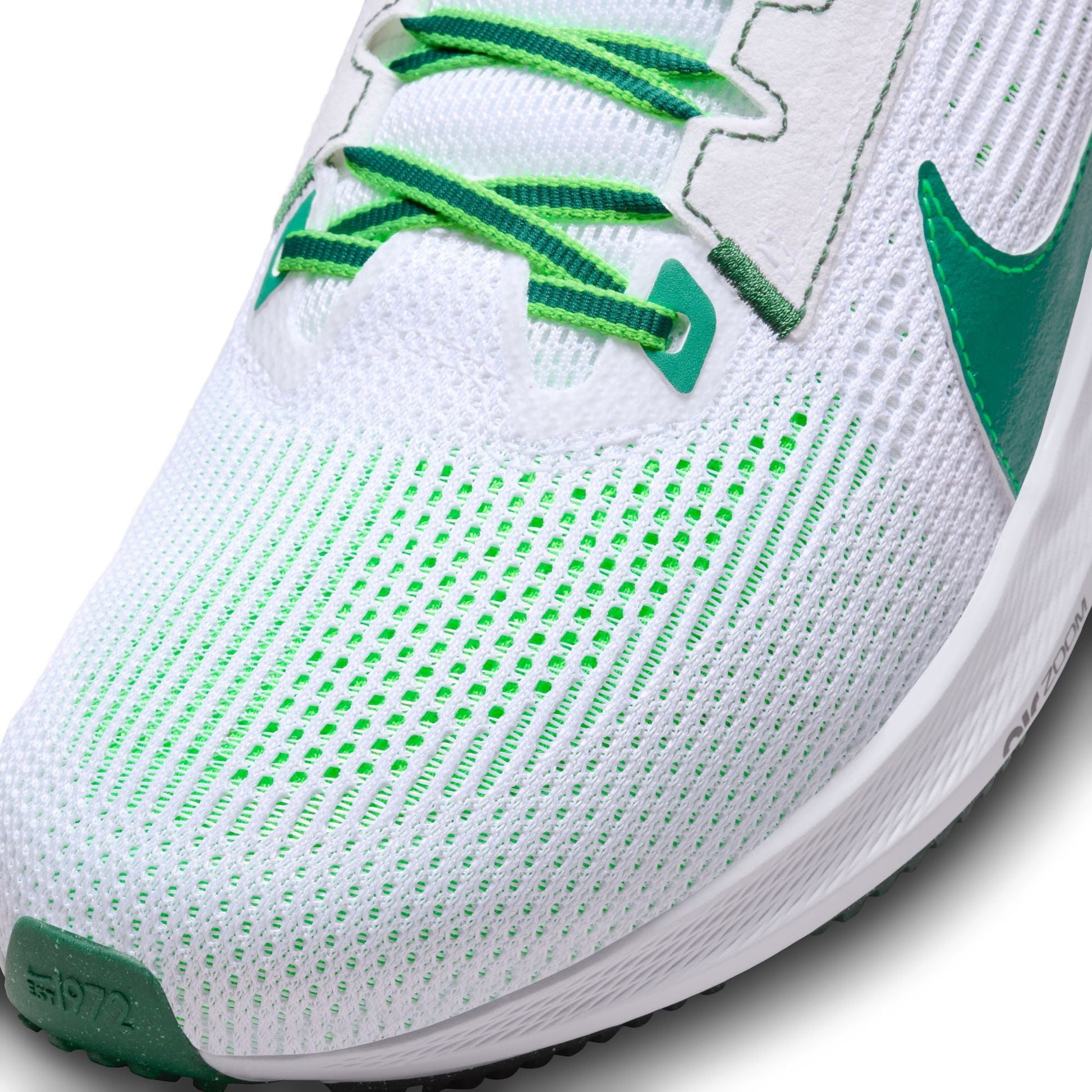  Men's Nike Pegasus 40 Premium - FJ0329-100