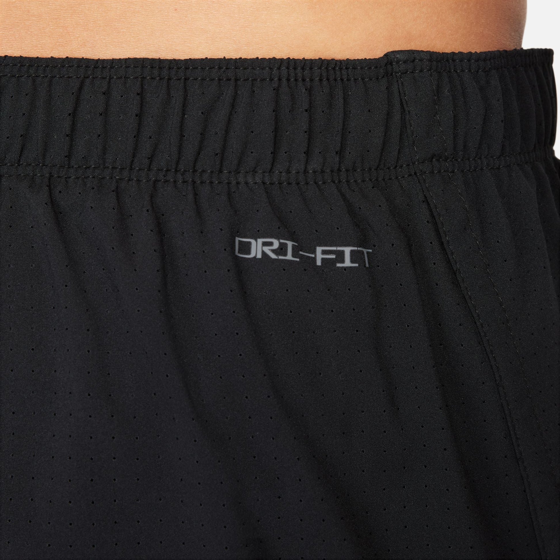  Men's Nike Fast 3" Short - FN3355-010