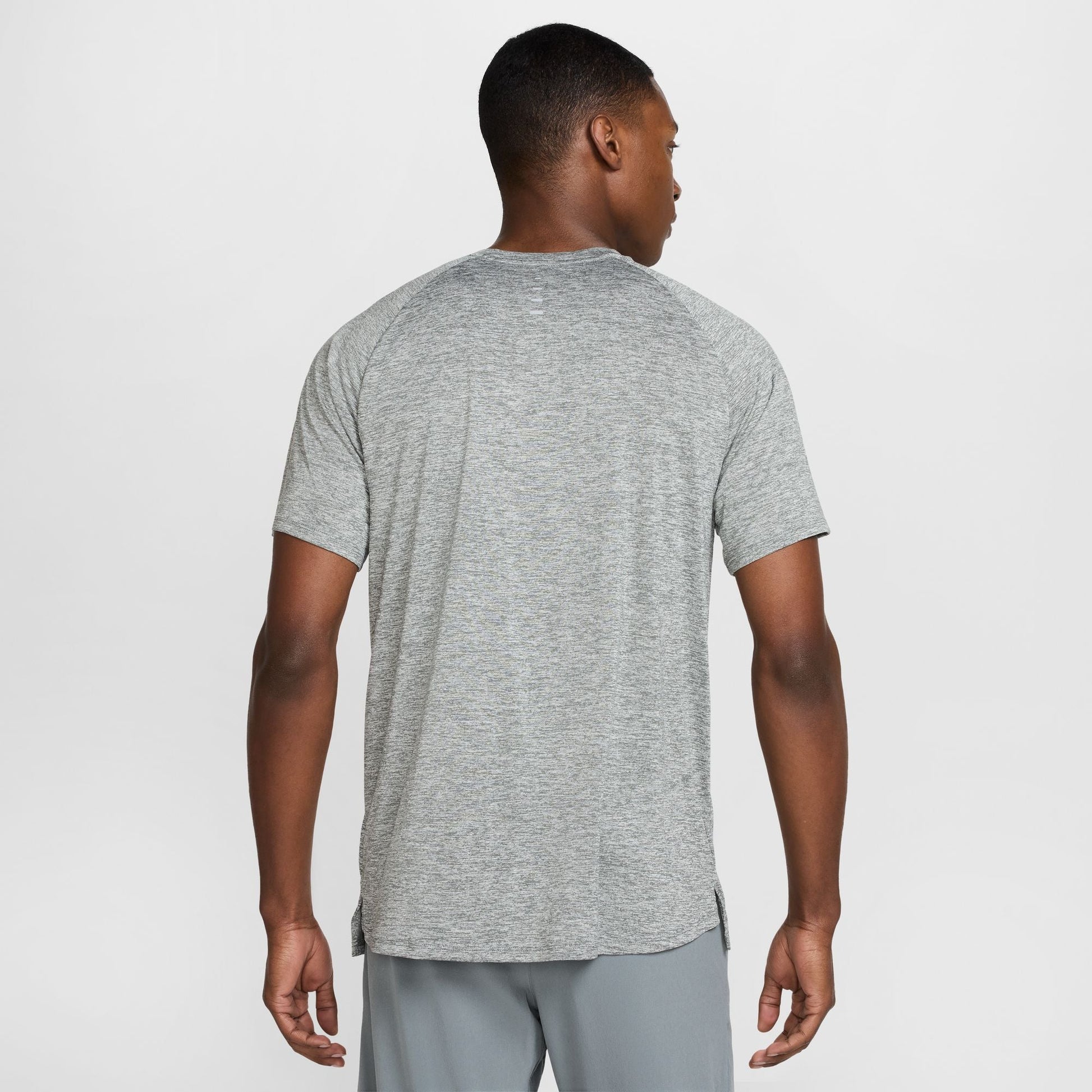  Men's Nike Stride Short Sleeve - HV5203-084