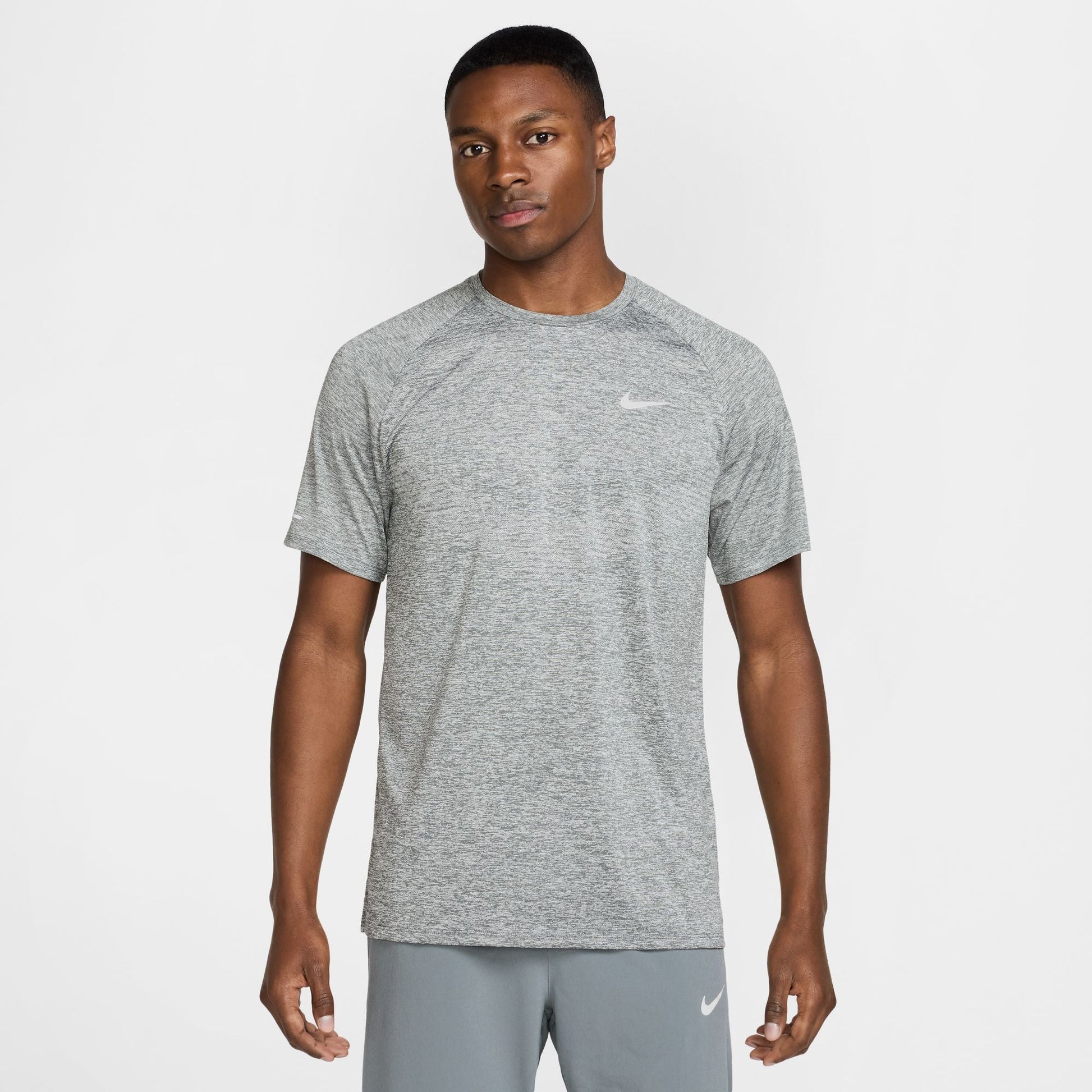  Men's Nike Stride Short Sleeve - HV5203-084