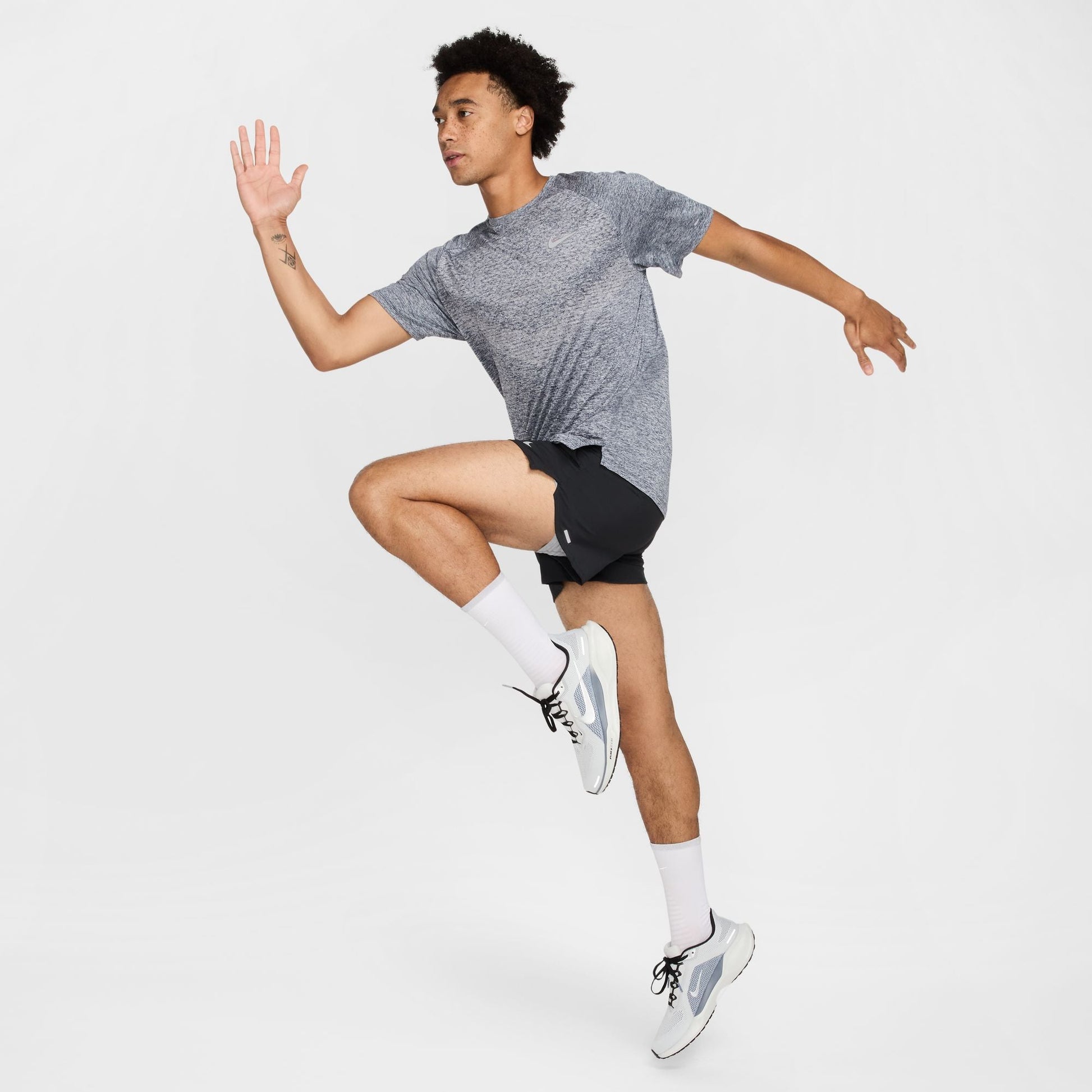  Men's Nike Stride Short Sleeve - HV5203-437