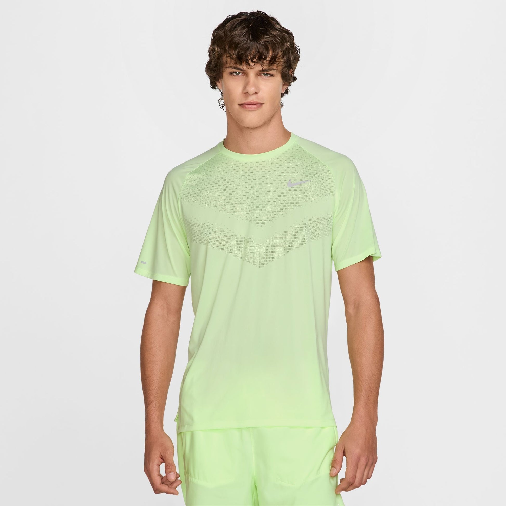 Men's Nike Stride Short Sleeve - HV5203-701