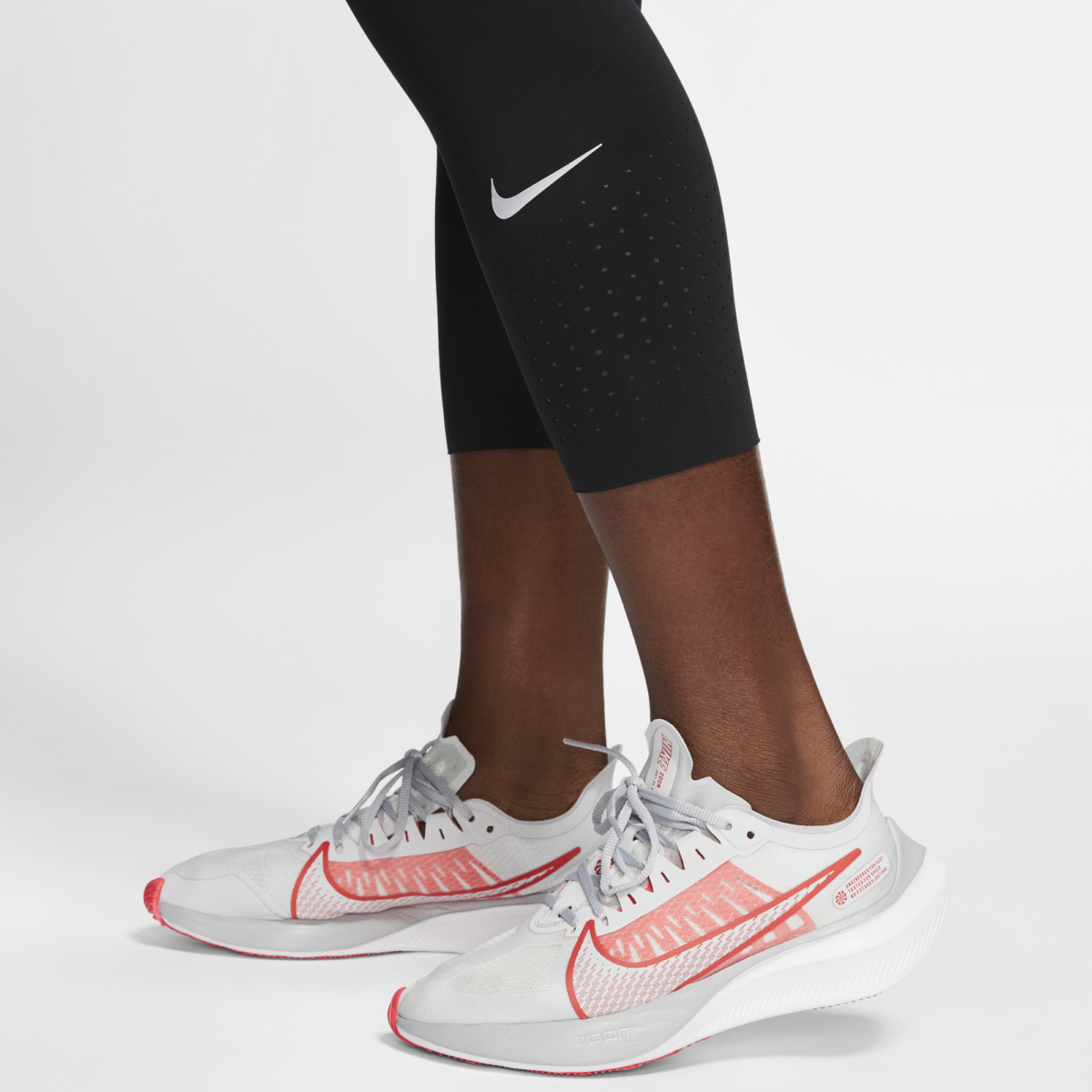  Women's Nike Epic Lux Crop CN8043-010