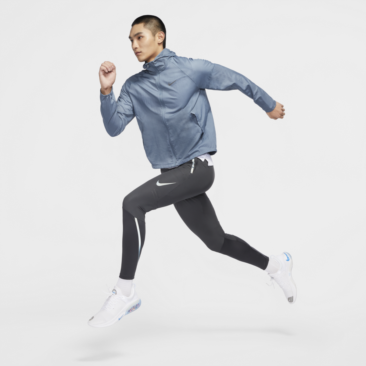  Men's Nike Essential Jacket CU5358-031