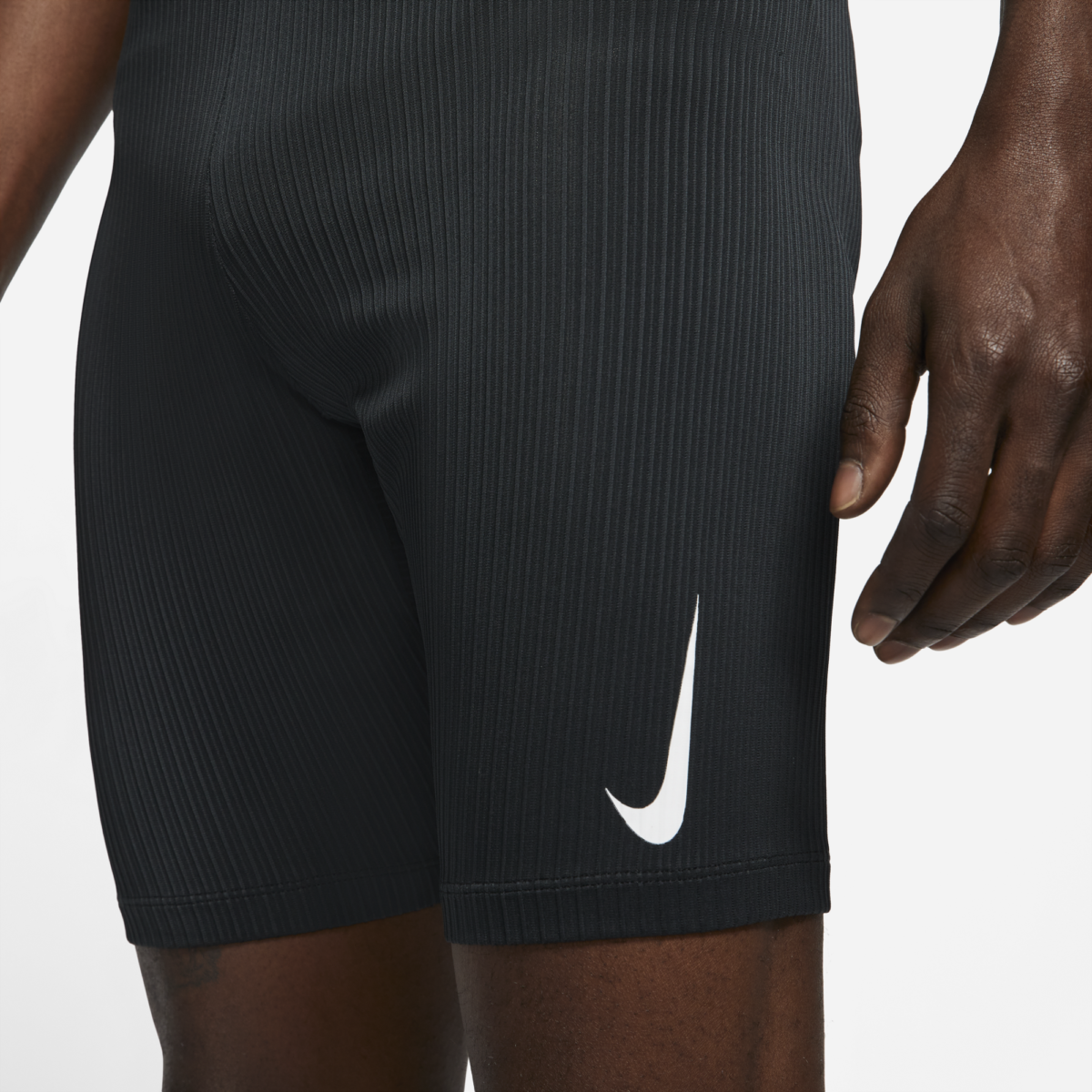  Men's Nike Aeroswift Half Tight - DA1429-010