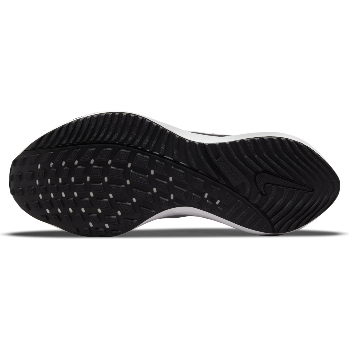  Men's Nike Vomero 16 - DA7245-001
