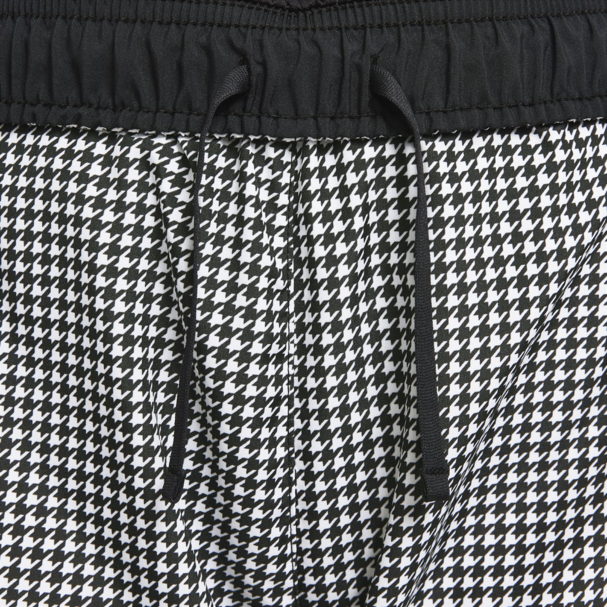  Women's Nike Tempo Short Icon Clash - DD6005-100