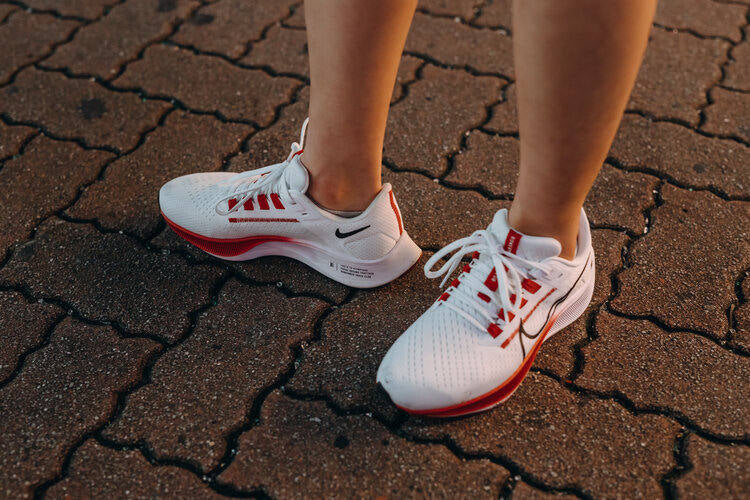  Women's Nike Pegasus 38 BTC DH4254-100