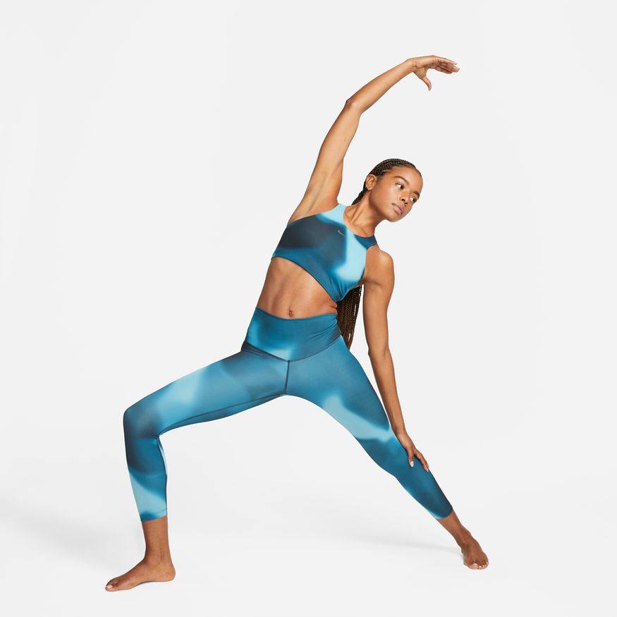  Women's Nike Yoga Swoosh Bra DM0647-404