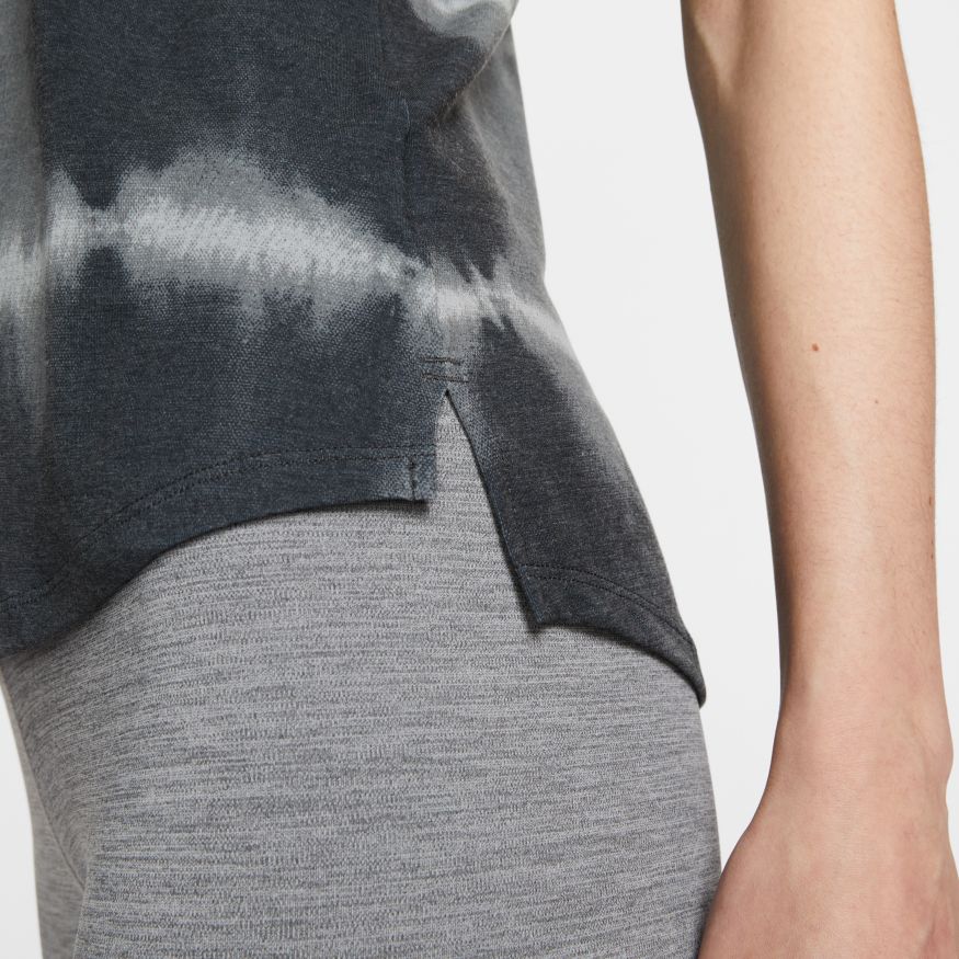  Women's Nike One Luxe Training Tank - DM7639-010